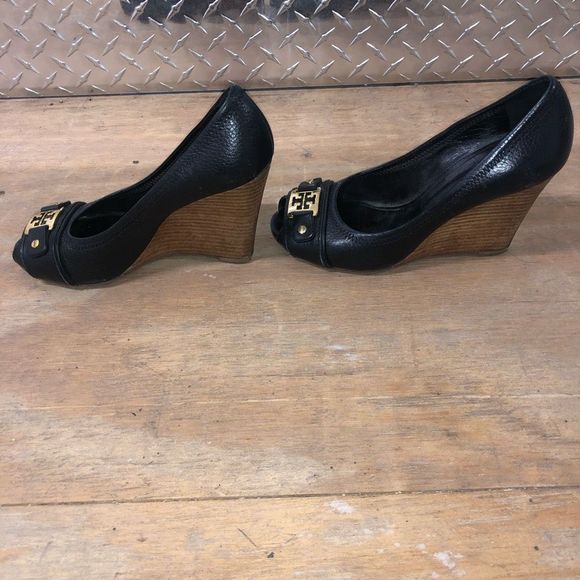 Tory Burch Carnell High Open Toe Wedge Black Heels Size 7, MSRP $295 - Picture 4 of 11